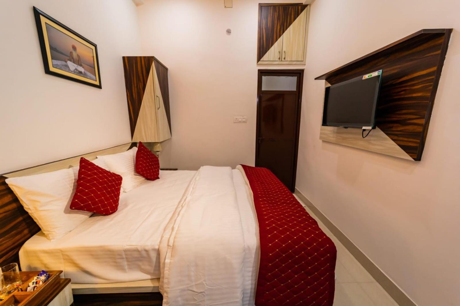 The Roma In Sarnath Homestay *